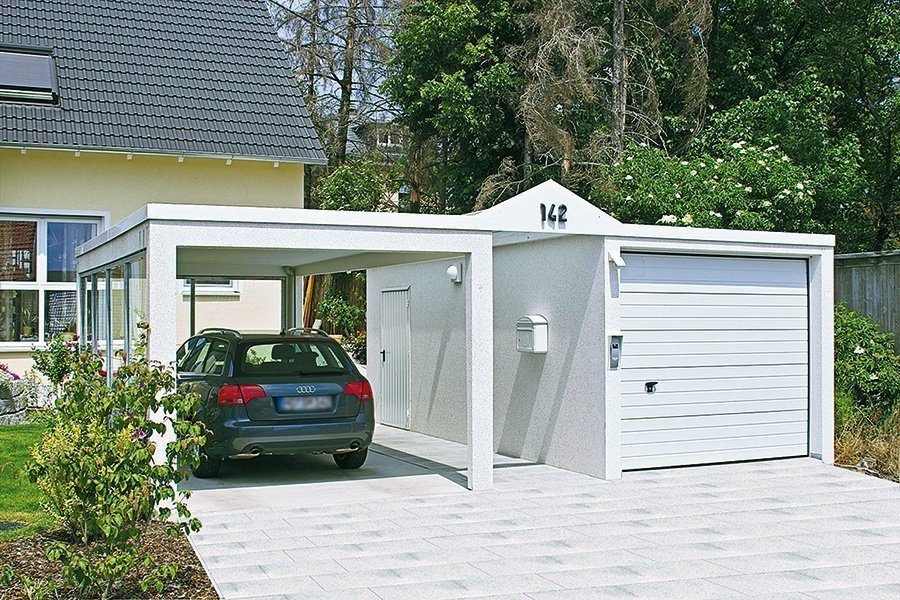 Carport mit Garage