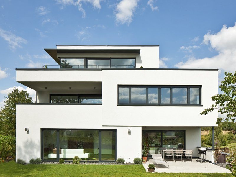 Haus Collmann - Ein großes weißes Gebäude - Haus