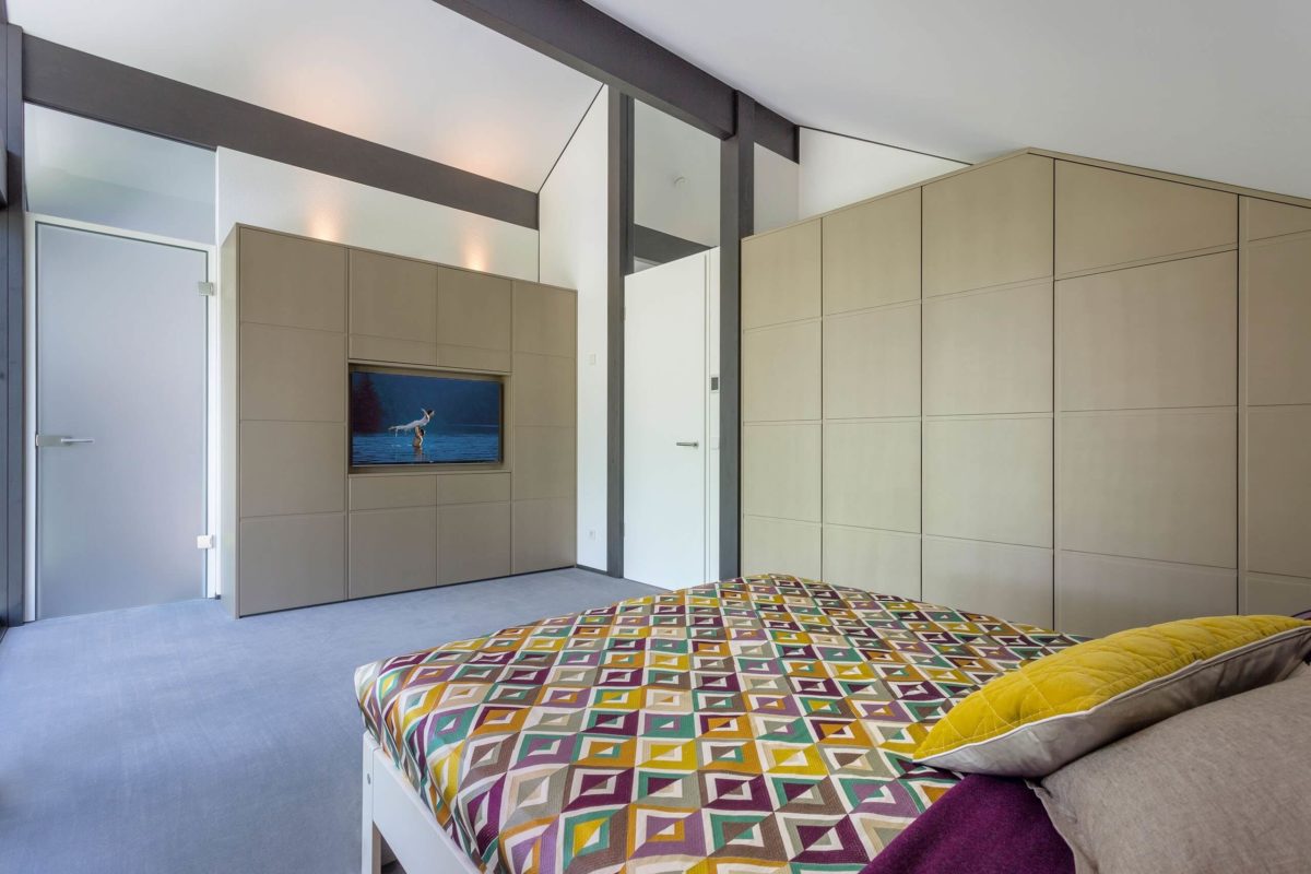 HUF Haus Modum 8 - Ein großes Bett in einem Raum - Interior Design Services