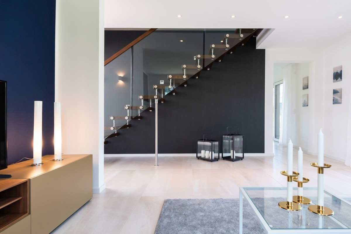Musterhaus Victoria - Ein Flachbildfernseher sitzt in einem Raum - Design
