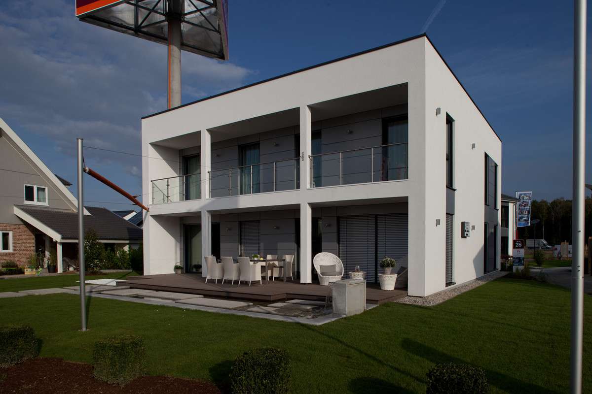 ELK 220 Effizienzhaus 40 - Ein schild vor einem haus - Haus