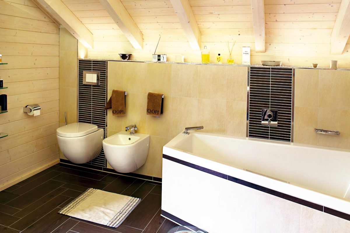 Güngerich - Ein zimmer mit waschbecken und spiegel - Interior Design Services