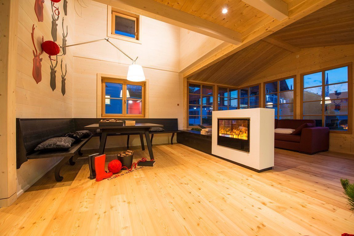 Clara - Ein Zimmer mit Holzboden - Haus
