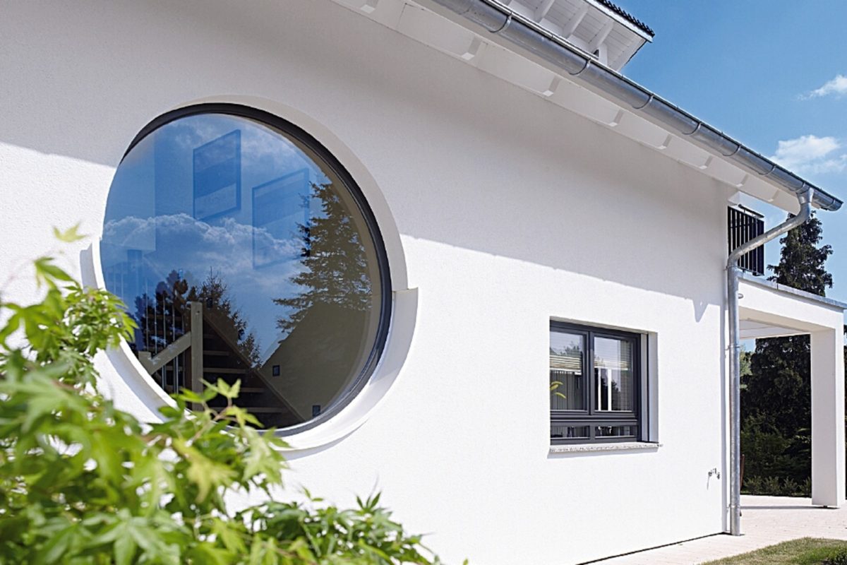Musterhaus Wadern-Nunkirchen - Ein Blick auf ein Haus - Fenster