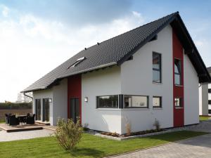 Hausbau Helden Plus-Energie-Häuser im Überblick