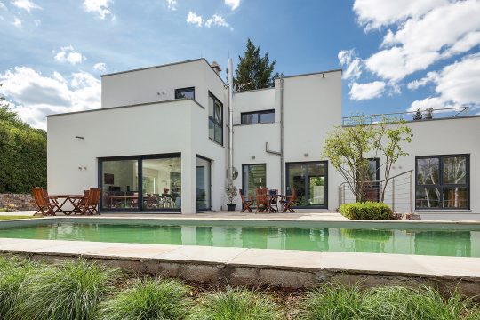 Hausbau Helden LUXHAUS | Flachdach 283