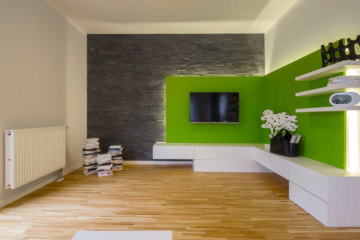 Haas S 140 C - Ein Wohnzimmer mit Hartholzböden - Interior Design Services