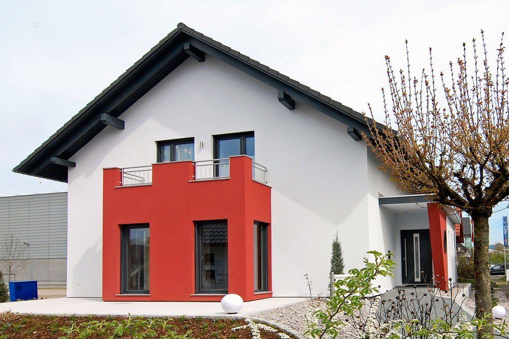 Automatisch gespeicherter Entwurf - Das Dach eines Hauses - Fassade