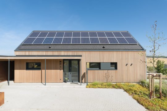 Kundenhaus Schaub - Das Dach eines Hauses - Sonnenkollektor