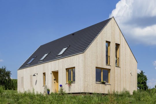 Landhaus Wolfenbrueck - Eine alte Scheune vor einem Haus - Bauernhaus