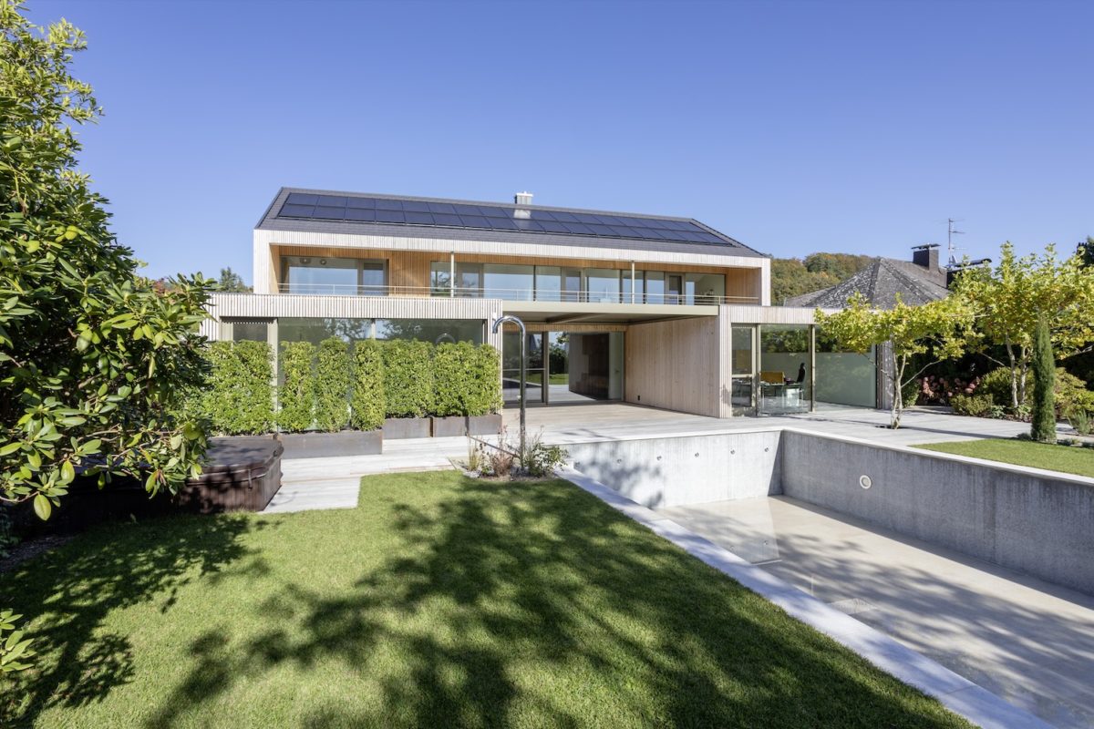 Kundenhaus Cascinetta Villa B - Ein Haus mit Bäumen im Hintergrund - Vorort