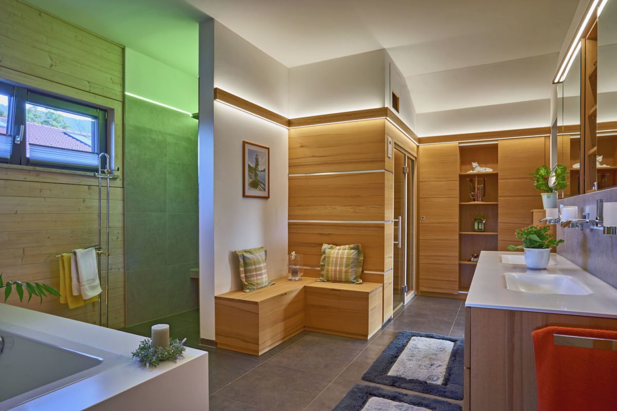 Kundenhaus Gruenwald - Ein zimmer mit waschbecken und spiegel - Bad