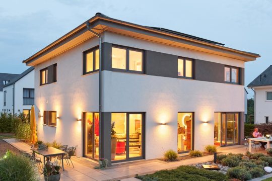 Hausbau Helden LUXHAUS | Walmdach 176