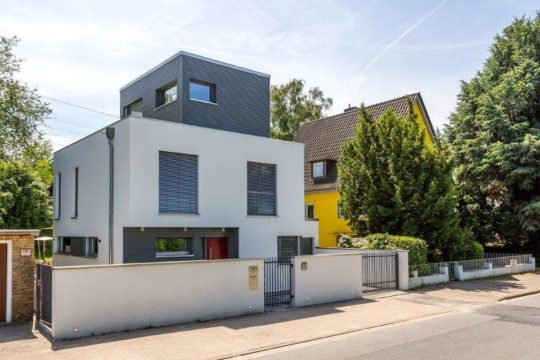 Hausbau Helden Meisterstück-Haus | Bauen auf engstem Raum