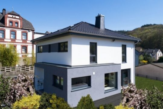 Hausbau Helden Isowoodhaus | Geradlinige Stadtvilla