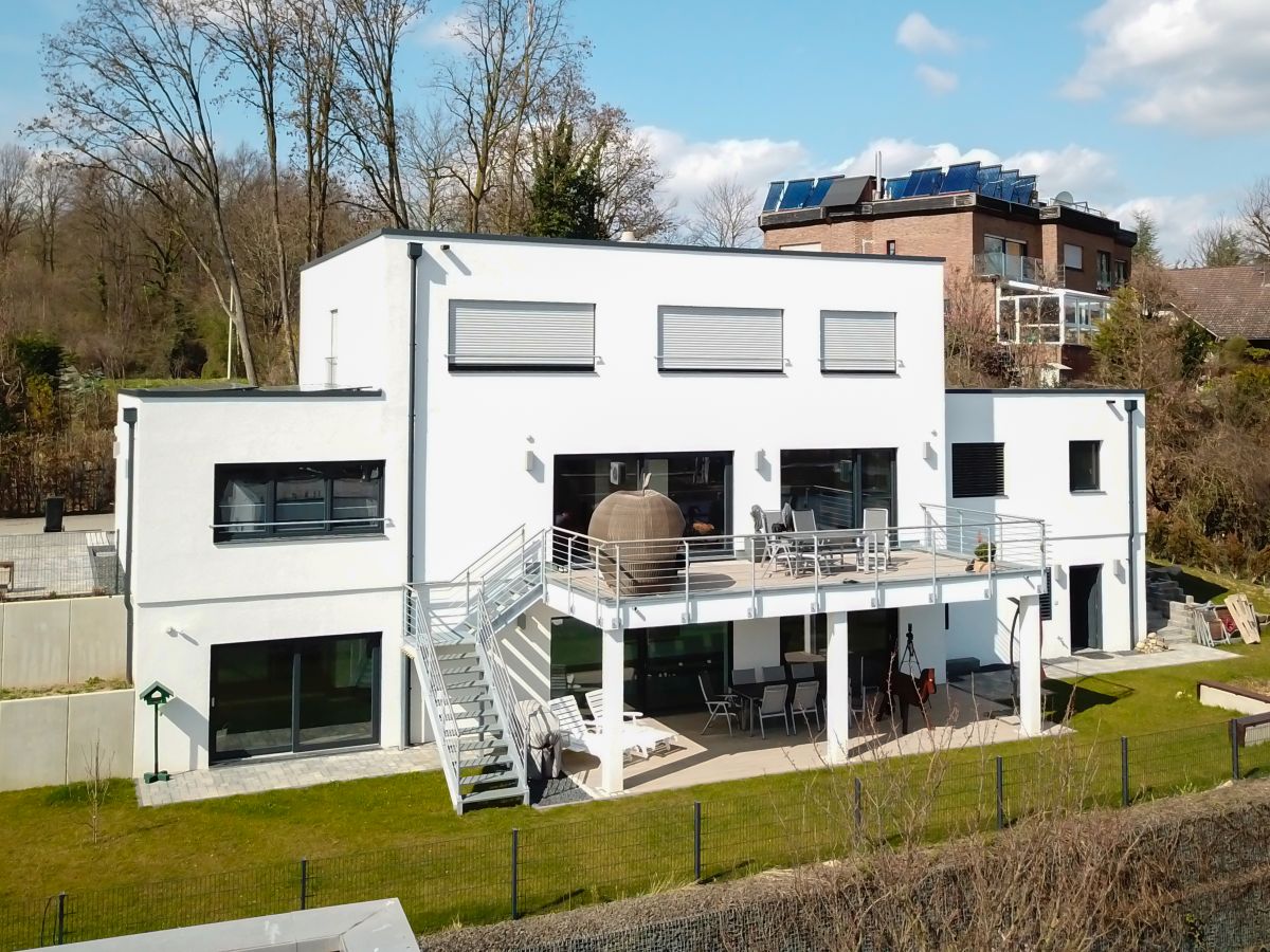 Bauen am Hang: Die Top 10 Fragen | Hausbau Helden