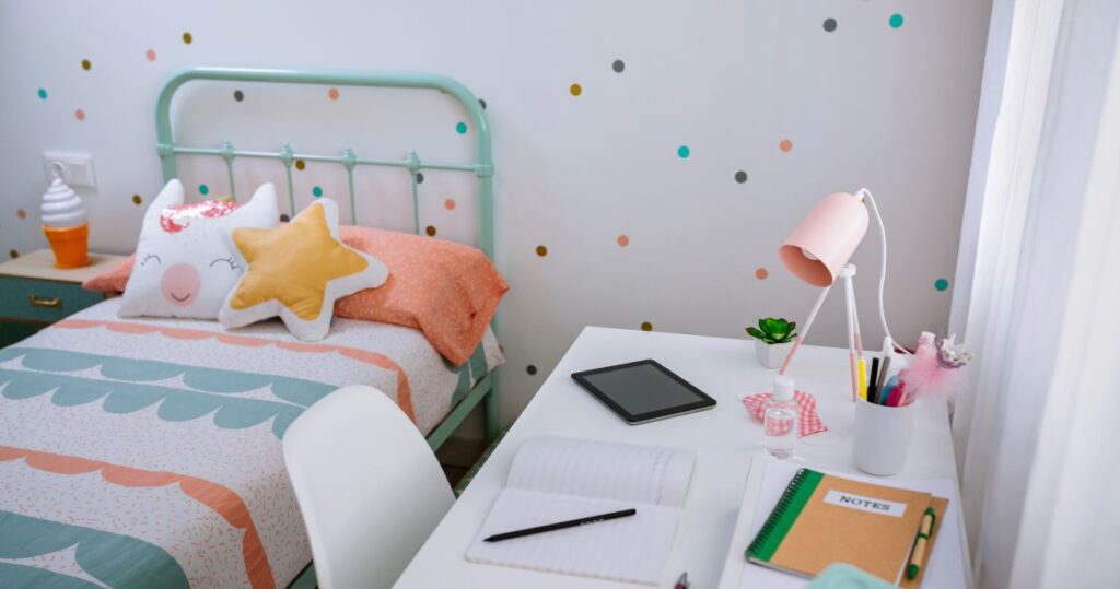 Jugendzimmer Mädchen Envato Elements davidpereiras