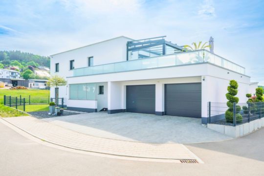 Hausbau Helden MYMassivhaus | Bauhaus Thumann mit Dachterrasse